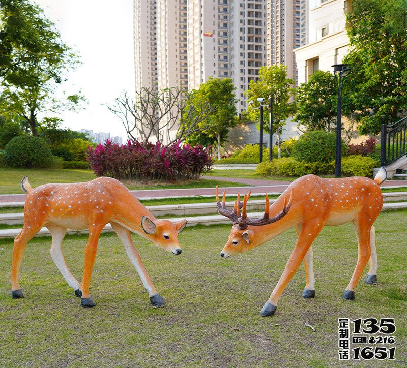 城市小區玻璃鋼仿真梅花鹿雕塑 城市小區玻璃鋼仿真梅花鹿雕塑