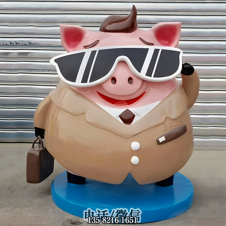 頭戴墨鏡手提公文包的豬老板卡通公仔 頭戴墨鏡手提公文包的豬老板卡通公仔